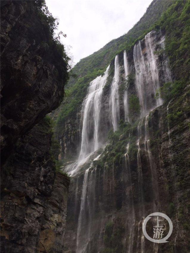 逃离世界杯的现场